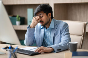 The 9-to-9 Lifestyle: How India’s Hustle Culture Is Damaging Your Heart